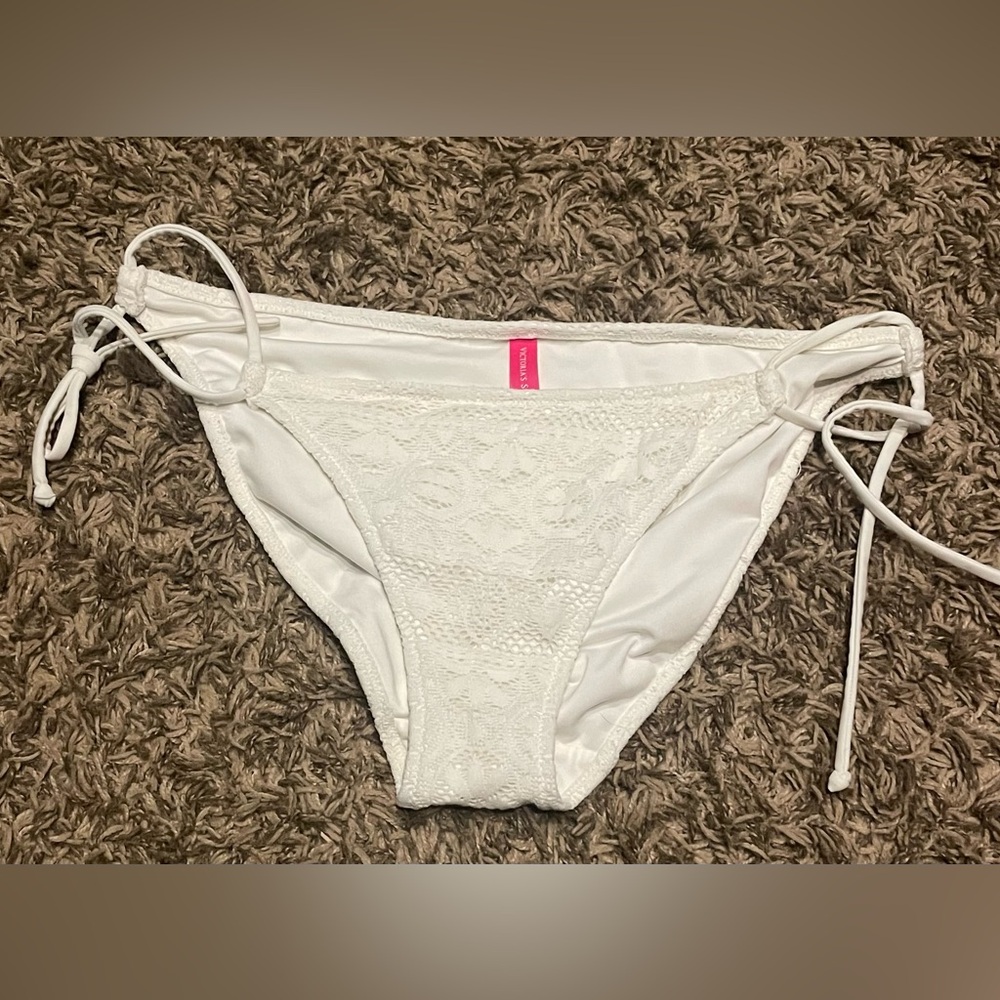 Victoria’s Secret Beach Sexy Swim Crochet Side Tie String Bikini Bottom White M